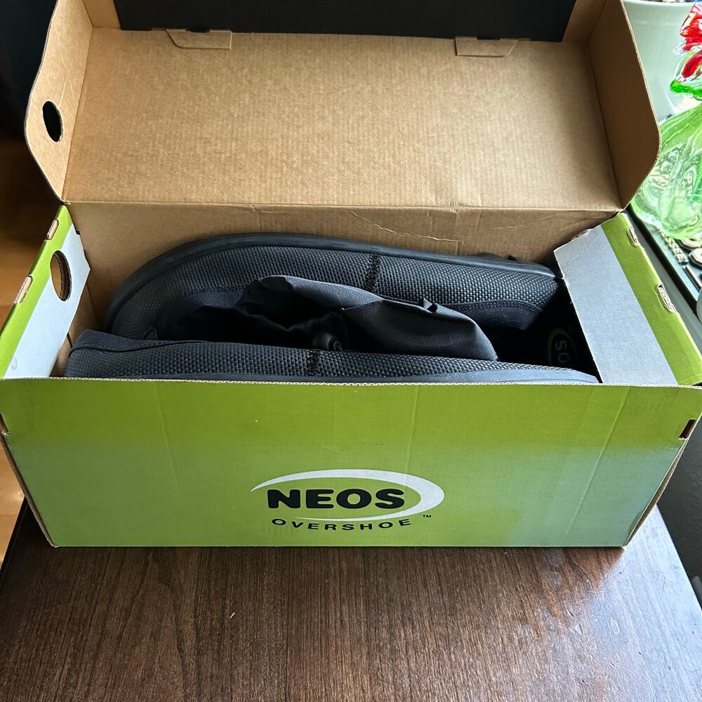 Brand New Neos Voyager WaterProof Overshoe Sizes XXL